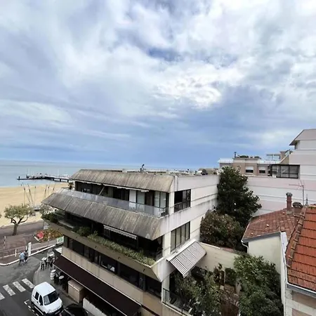 Claire Arcachon